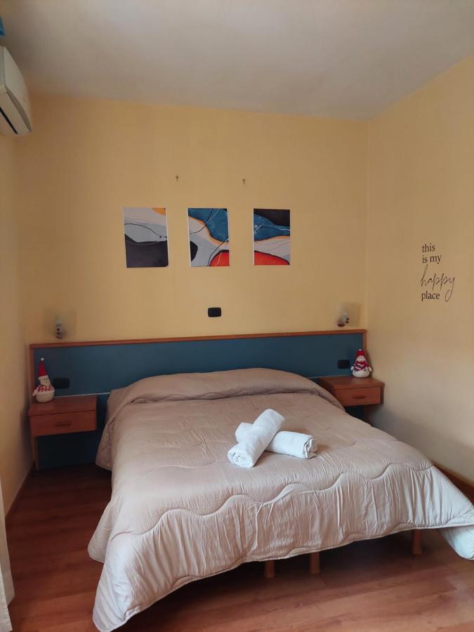 Appartement Domus Cesare à Naples Extérieur photo