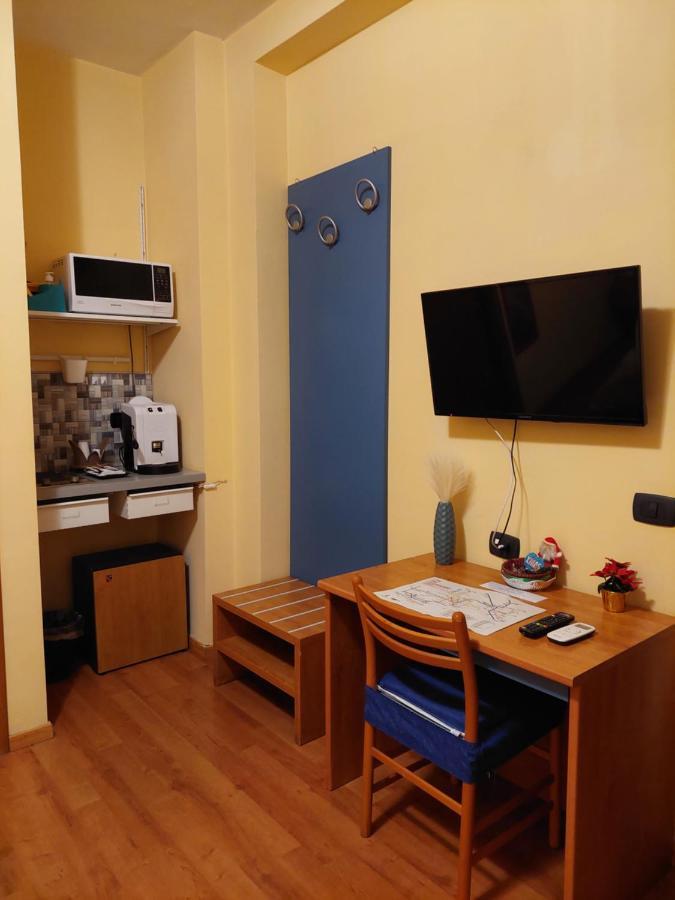 Appartement Domus Cesare à Naples Extérieur photo