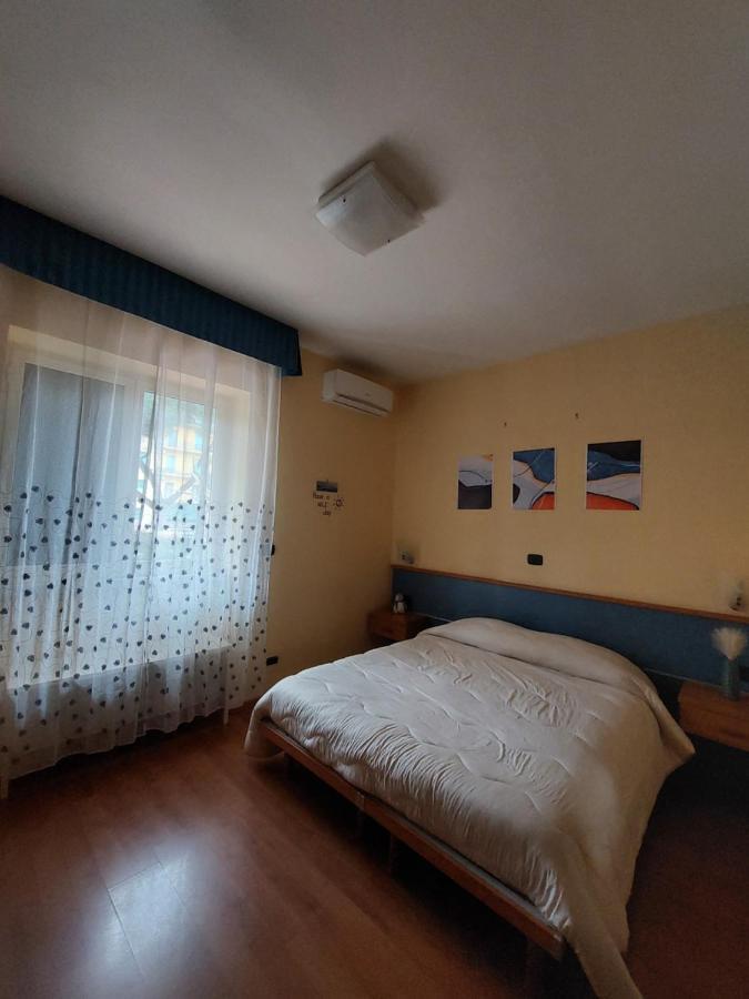 Appartement Domus Cesare à Naples Extérieur photo