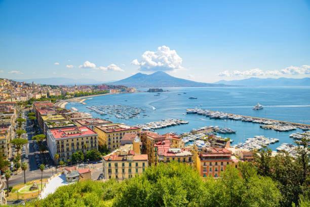 Appartement Domus Cesare à Naples Extérieur photo